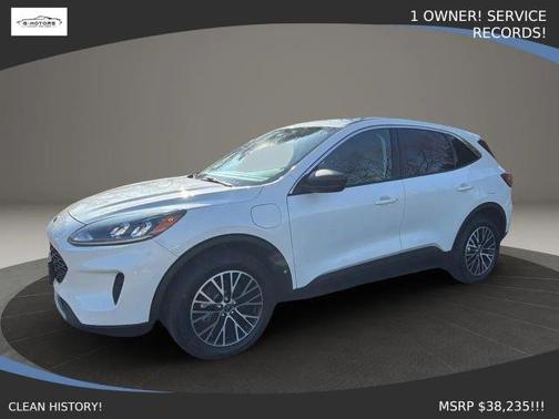 White 2022 Ford Escape PHEV SE