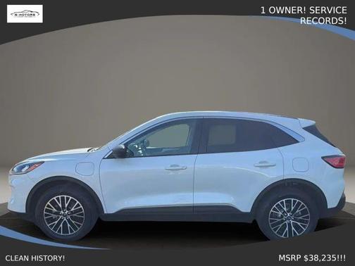 White 2022 Ford Escape PHEV SE