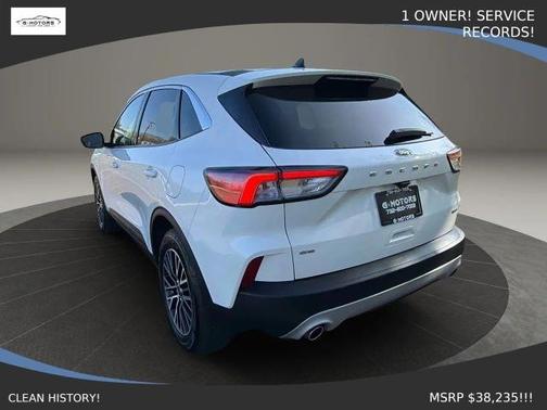 White 2022 Ford Escape PHEV SE