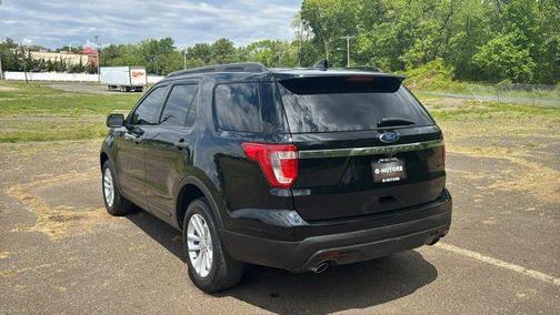Black 2017 Ford Explorer Base