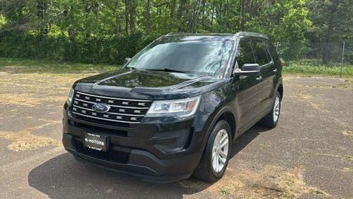 Black 2017 Ford Explorer Base