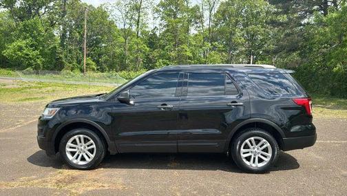 Black 2017 Ford Explorer Base