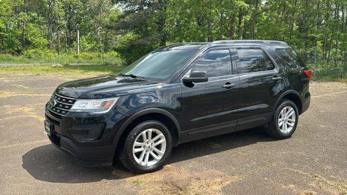 Black 2017 Ford Explorer Base