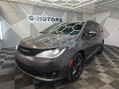 2019 Chrysler Pacifica Touring Plus