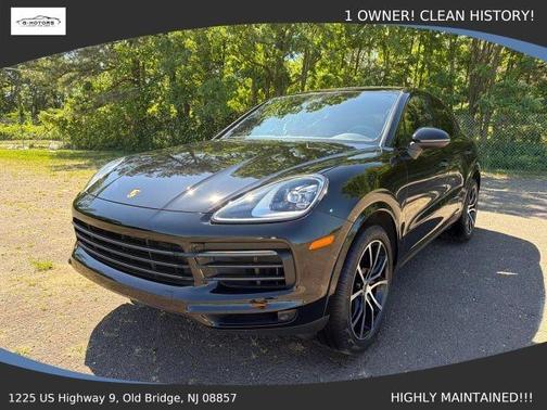 Black 2022 Porsche Cayenne Platinum Edition
