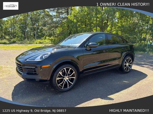 Black 2022 Porsche Cayenne Platinum Edition