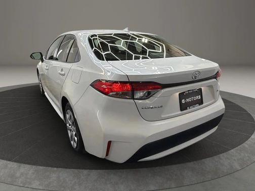 White 2020 Toyota Corolla LE