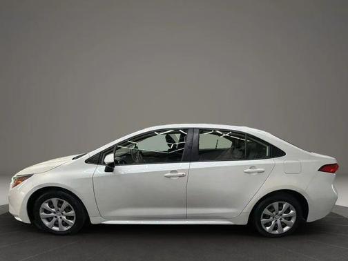 White 2020 Toyota Corolla LE