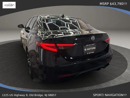 Black 2019 Alfa Romeo Giulia Base
