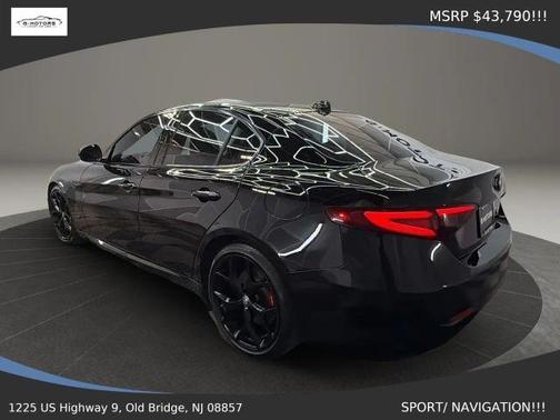 Black 2019 Alfa Romeo Giulia Base