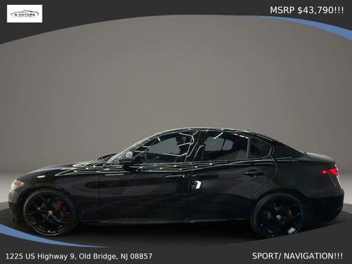 Black 2019 Alfa Romeo Giulia Base