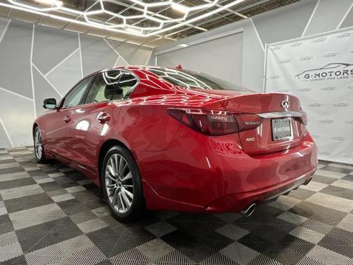 2022 INFINITI Q50 LUXE