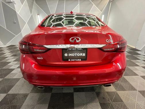 2022 INFINITI Q50 LUXE