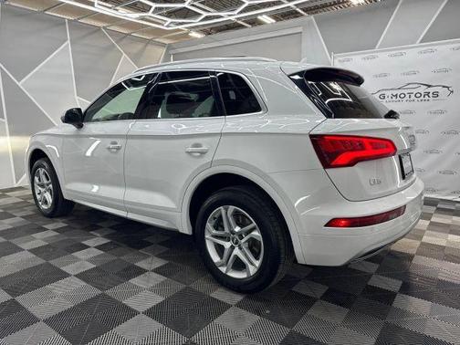 2018 Audi Q5 2.0T Premium Plus
