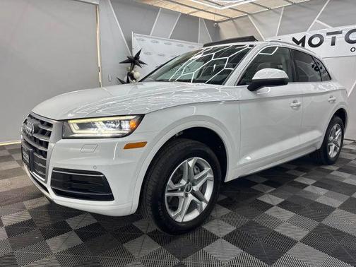 2018 Audi Q5 2.0T Premium Plus