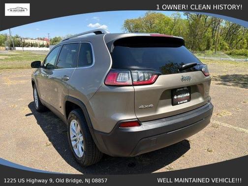 Gold 2019 Jeep Cherokee Latitude