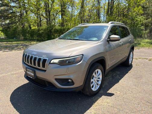 Gold 2019 Jeep Cherokee Latitude