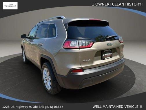 Gold 2019 Jeep Cherokee Latitude