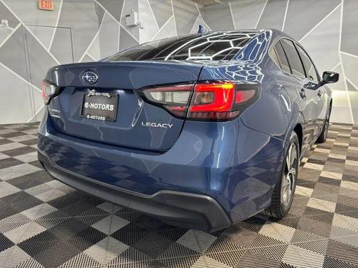 Abyss Blue Pearl 2022 Subaru Legacy