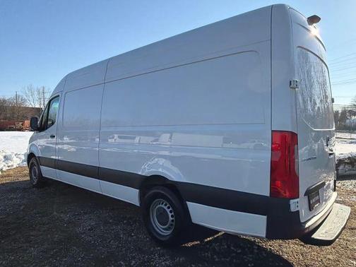 2024 Mercedes-Benz Sprinter 2500 HIGH ROOF W/170 WB