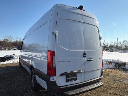 2024 Mercedes-Benz Sprinter 2500 HIGH ROOF W/170 WB