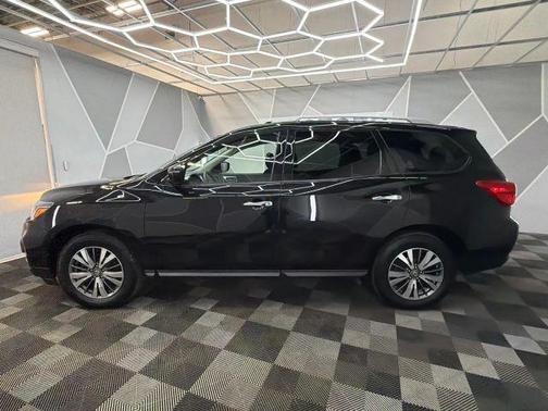 2020 Nissan Pathfinder S