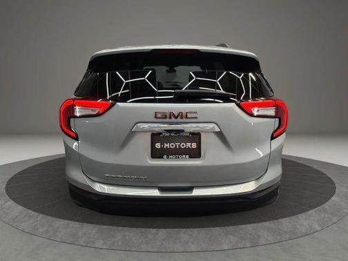 Silver 2022 GMC Terrain SLE