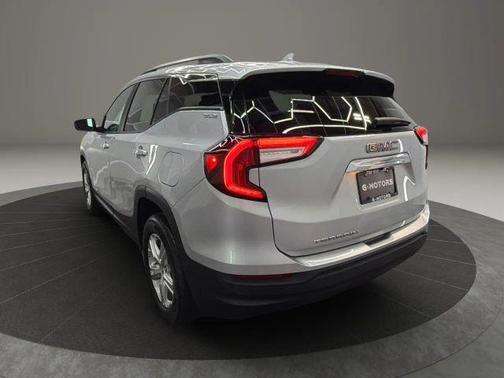 Silver 2022 GMC Terrain SLE