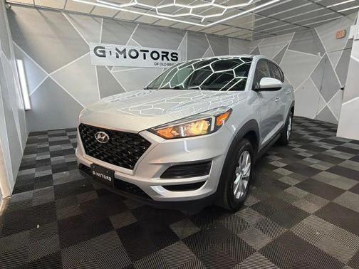 Silver 2019 Hyundai TUCSON SE