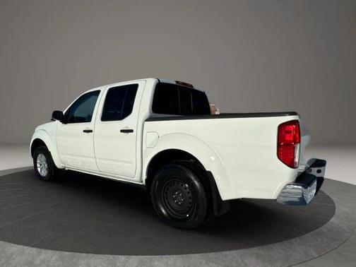White 2021 Nissan Frontier SV