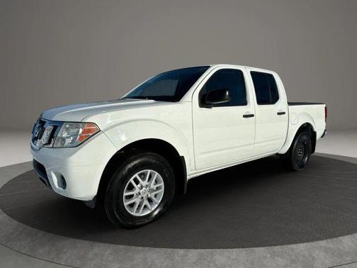 White 2021 Nissan Frontier SV