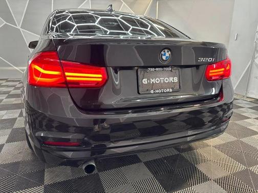 2018 BMW 320 i