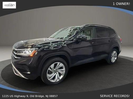 Deep Black Pearl Effect 2022 Volkswagen Atlas 2.0T SE w/Technology