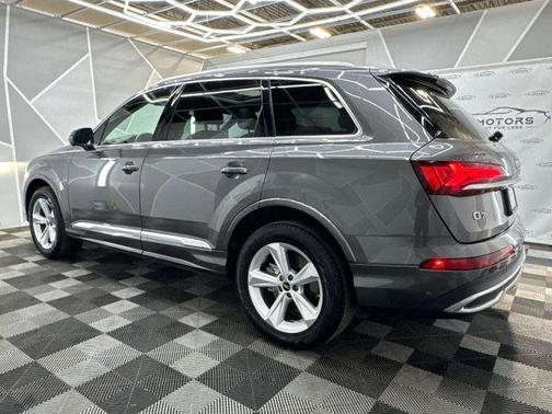 2022 Audi Q7 45 Premium