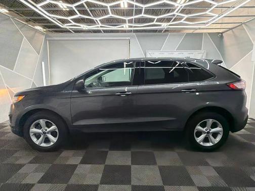 2018 Ford Edge SE