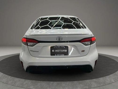 White 2023 Toyota Corolla SE