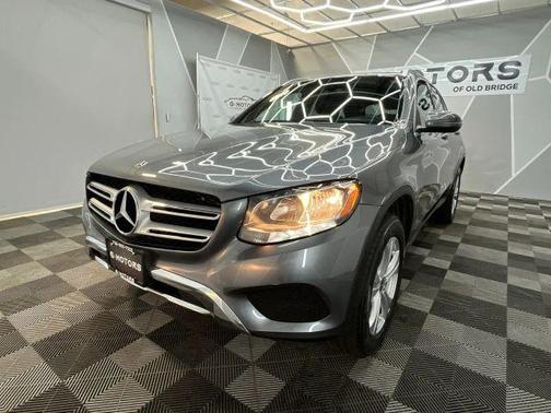 2018 Mercedes-Benz GLC 300 Base 4MATIC