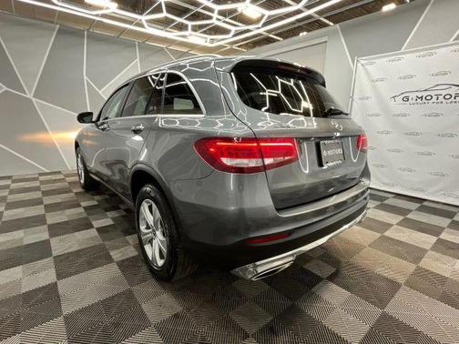 2018 Mercedes-Benz GLC 300 Base 4MATIC
