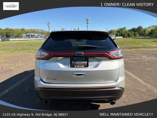 Silver 2018 Ford Edge SE