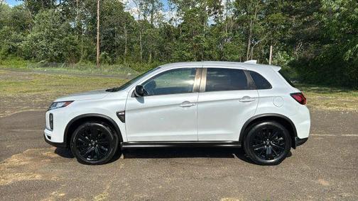 White 2022 Mitsubishi Outlander Sport LE