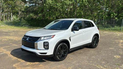 White 2022 Mitsubishi Outlander Sport LE