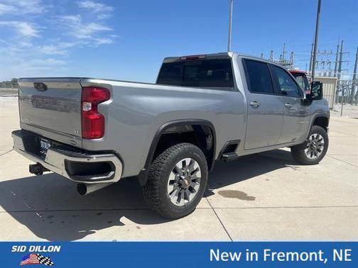 Sterling Gray Metallic 2026 Chevrolet Silverado 2500 LT