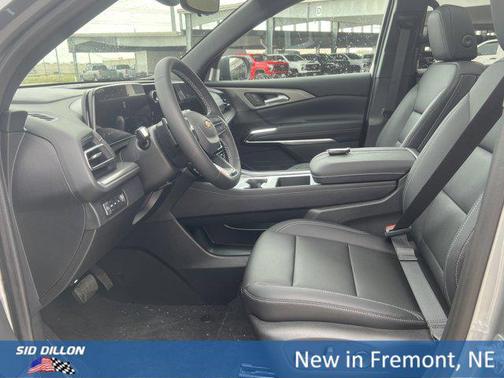 Sterling Gray Metallic 2026 Chevrolet Traverse LT