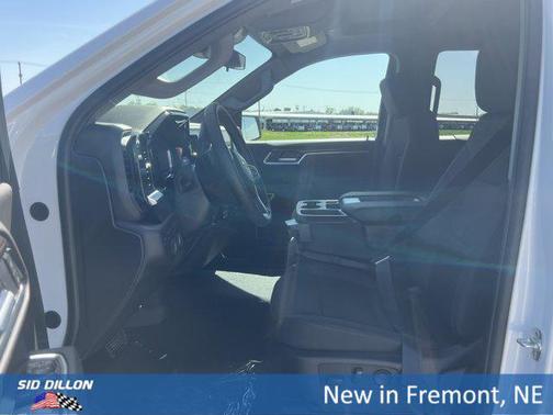 Summit White 2026 Chevrolet Silverado 1500 LT