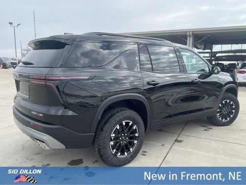 Mosaic Black Metallic 2026 Chevrolet Traverse AWD Z71