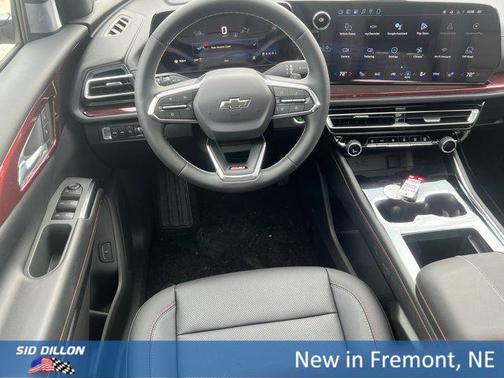 Mosaic Black Metallic 2026 Chevrolet Traverse AWD Z71