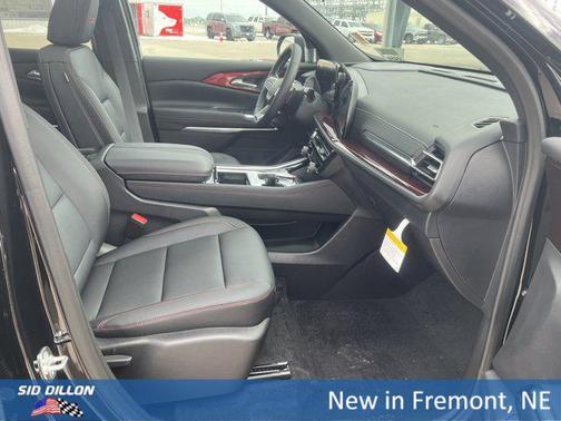 Mosaic Black Metallic 2026 Chevrolet Traverse AWD Z71