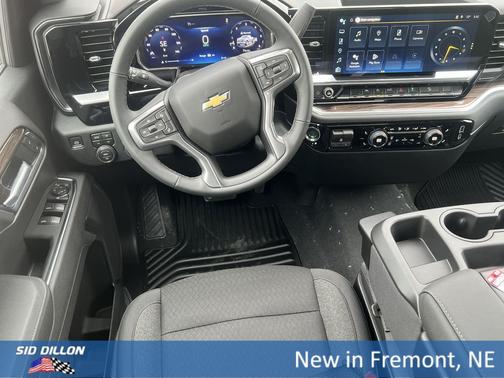 Summit White 2026 Chevrolet Silverado 1500 LT