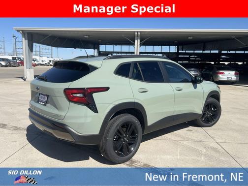 Cacti Green 2026 Chevrolet Trax FWD ACTIV