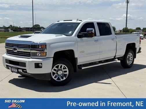 Summit White 2017 Chevrolet Silverado 3500 High Country